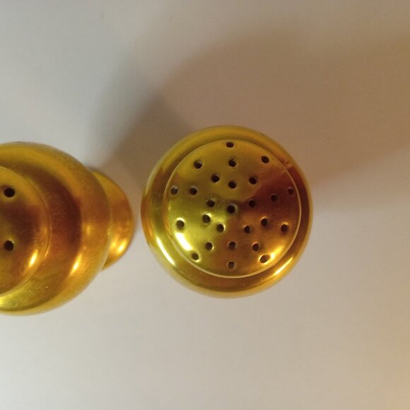 VINTAGE SET Of 22 kt. Encrusted Gold Picard Porcelain shakers 3" - Picture 9 of 12